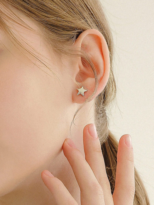 Simple Star Silver Earrings M03860