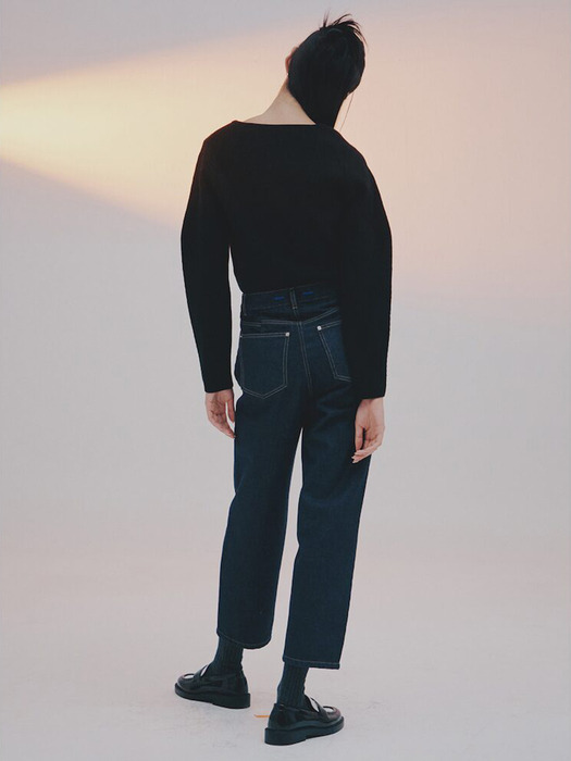 Square Neck Knit Pullover  Black (KE3951M025)
