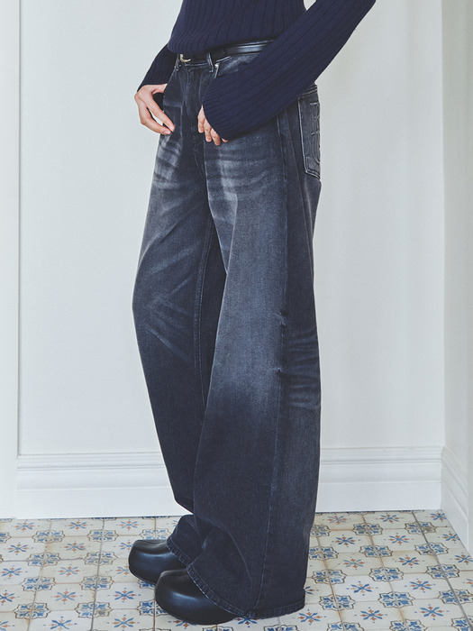 Classic Symbol embo Wide Denim [DARK GREY]