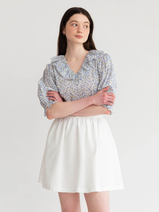 A FLORAL SHIRRING BLOUSE_WHITE