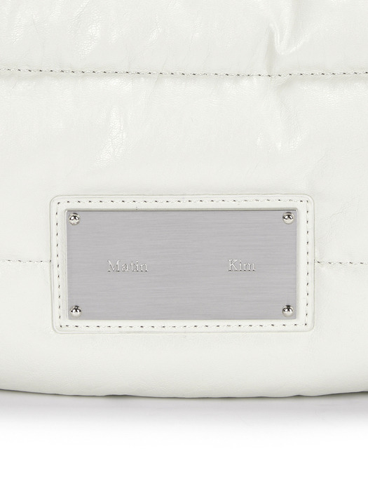 FAUX LEATHER HALF MOON PADDING BAG IN IVORY