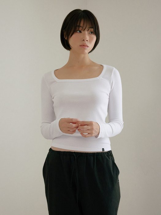 D. BASIC COTTON SQUARE LONG-SL T - 6 COLOR