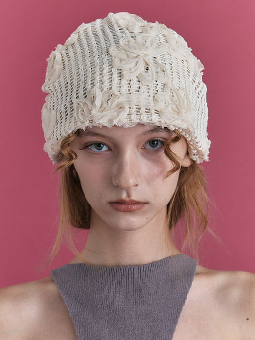 ROSA KNIT BEANIE IN IVORY