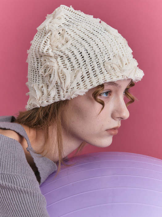 ROSA KNIT BEANIE IN IVORY