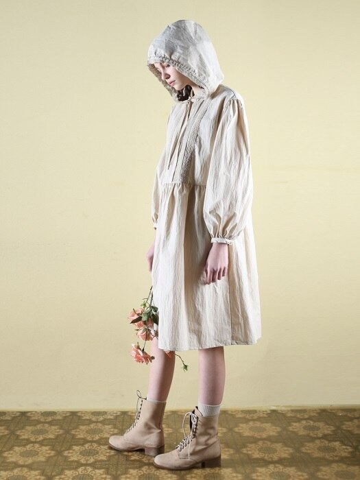 0 6 pintuck hood dress - beige