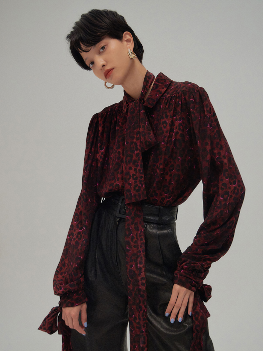NOVELLA Pussy-bow Silk Leopard Blouse with separable bow tie