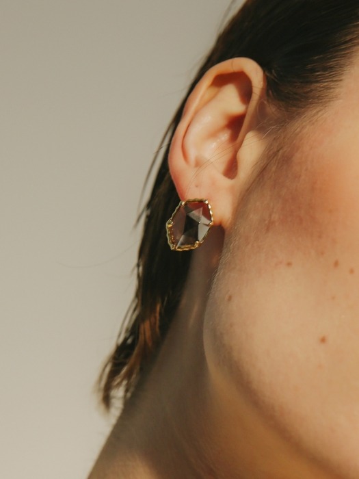 dew black crystal earring