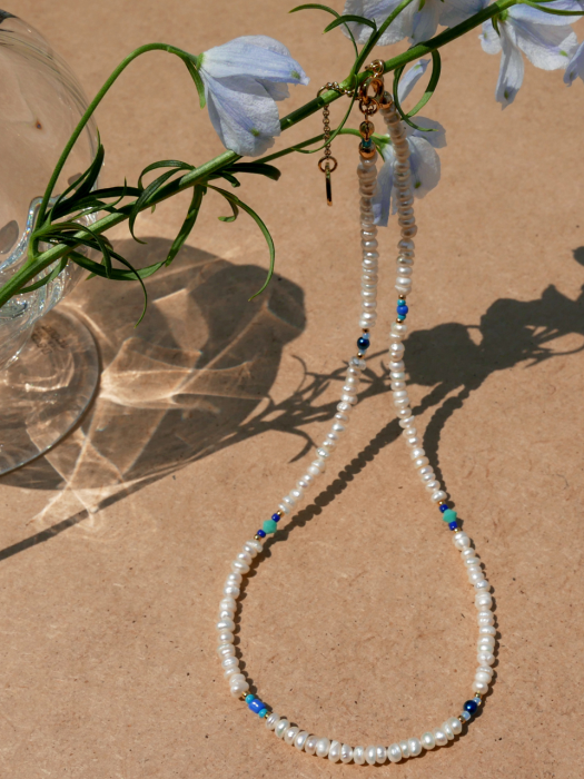 Pearl Spread Necklace_Blue