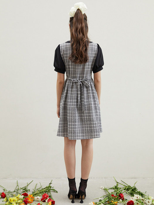 square neckline check dress BK