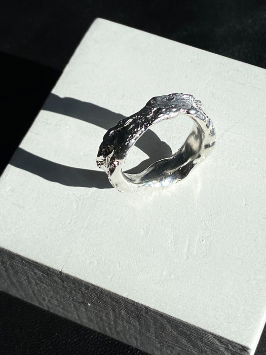Cracked Silver Ring