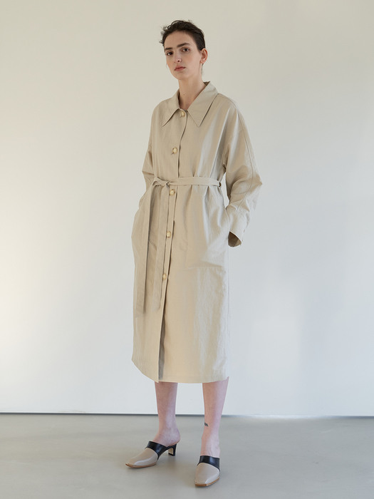 TOS COLLAR BELTED TRENCH DRESS BEIGE