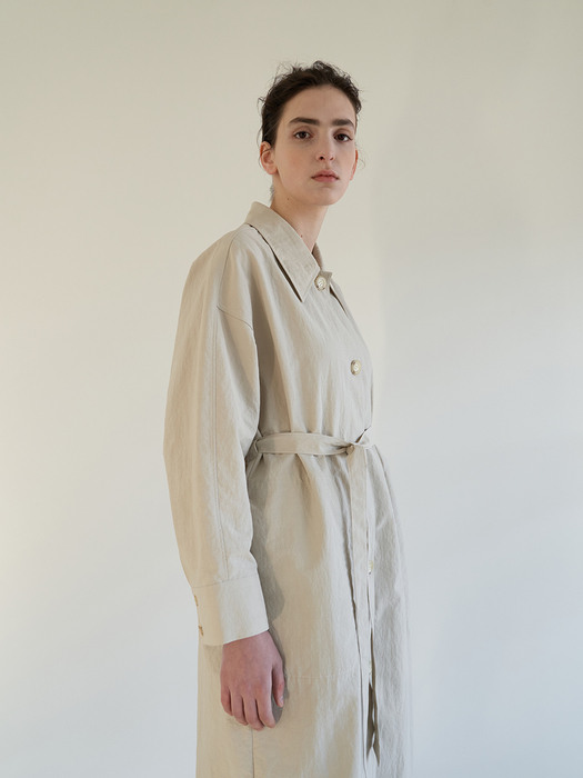 TOS COLLAR BELTED TRENCH DRESS BEIGE