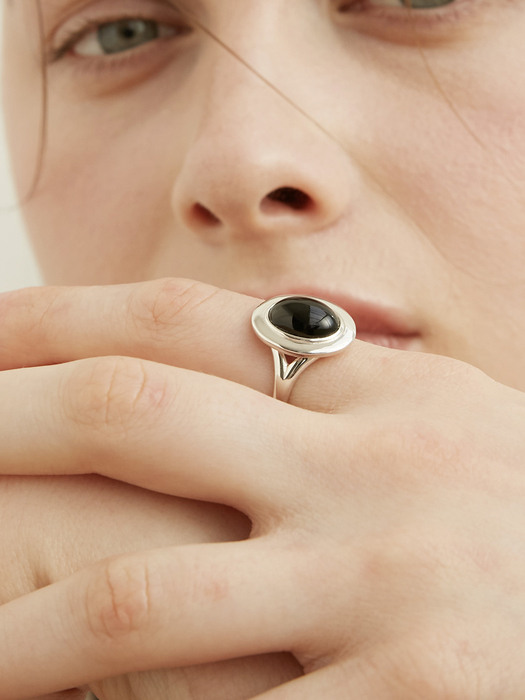Every Oval Ring - Black Onyx