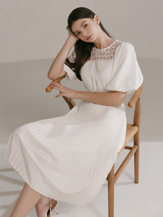 ARIANNA / See-through Puff Spangle Pleats Dress(white)
