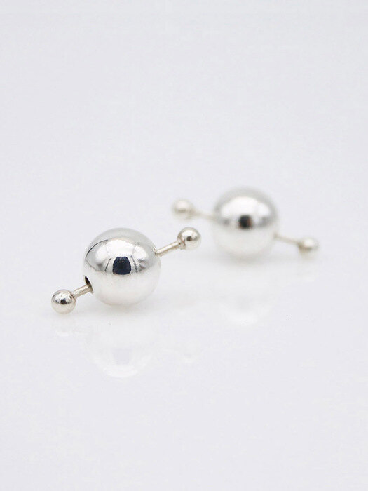 선 고누 볼 귀걸이_line gonu ball earring