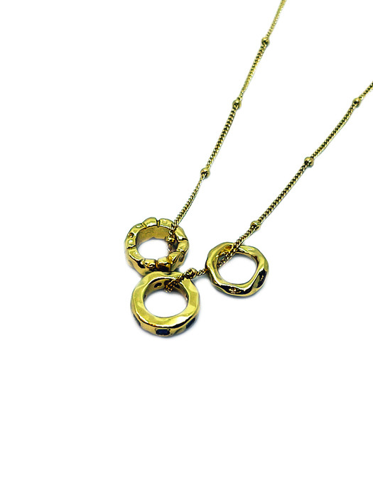 Glow Pourin` Rings Necklace
