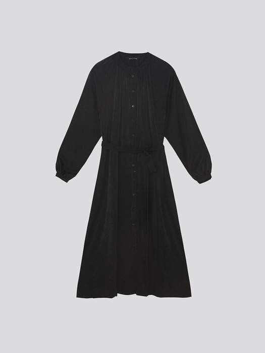 Silky shirring shirt dress in black 