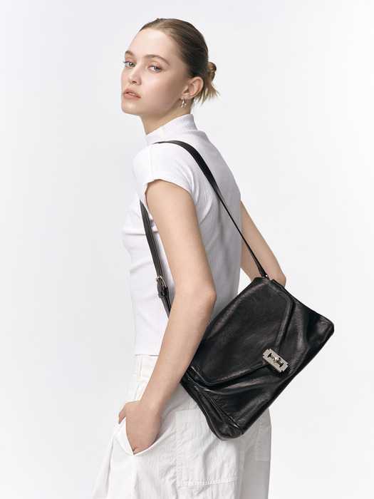 Occam Doux Shoulder L (오캄 두 숄더 라지) Black