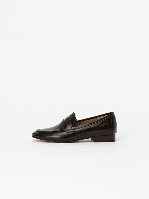Sante Soft Loafers in Wrinkled Chocolate Brown
