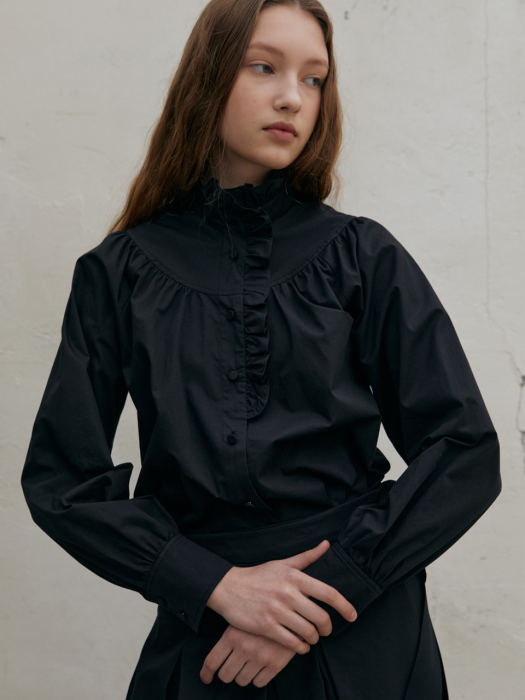 circle frill blouse-black