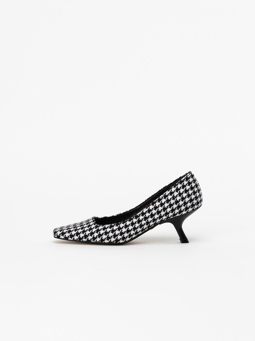 Abbel Pumps in Hound Tooth Checquer
