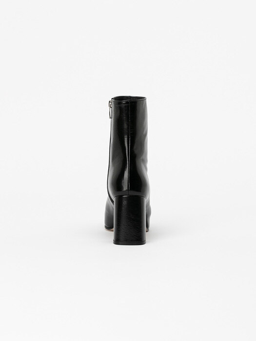 Vox Platform Boots in Wrinkled Black Box