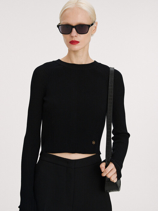 SIGNATURE OPEN BACK DETAIL CROPPED SWEATER (BLACK)
