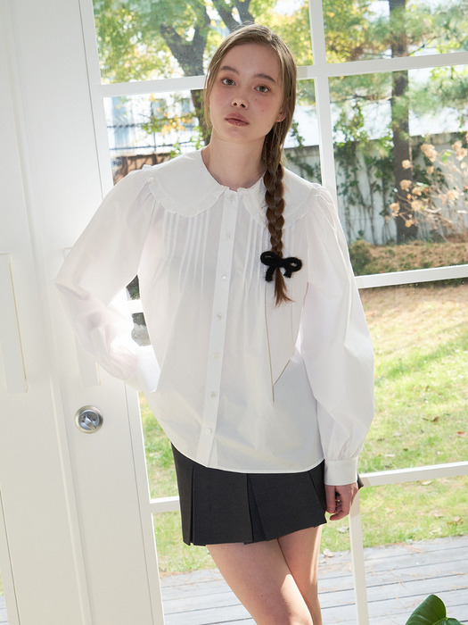 ROUND COLLAR PINTUCK BLOUSE_WHITE