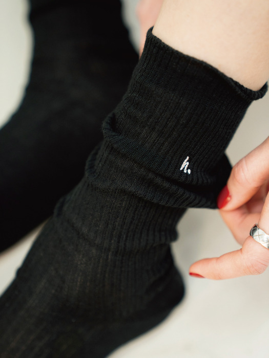 [no.132] black long loose bud socks