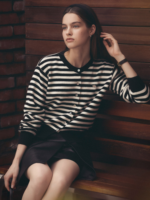 Stripe round neck wool cardigan_Black