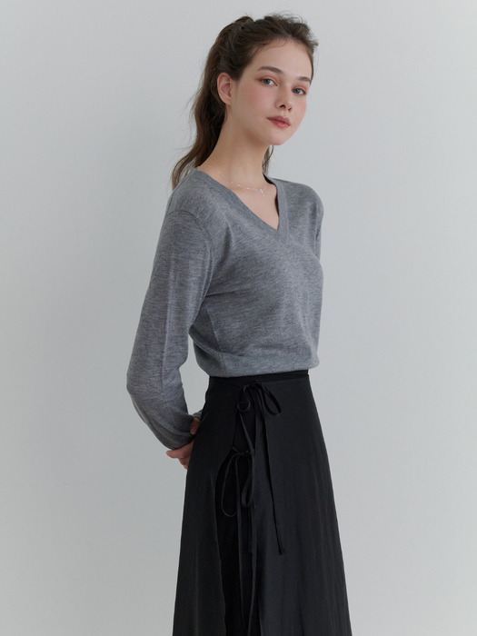 Fond v-neck knit (gray)