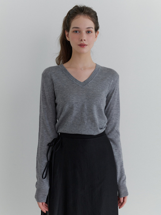 Fond v-neck knit (gray)