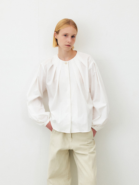 TFF ROUND NECK TUCK BLOUSE_2COLORS