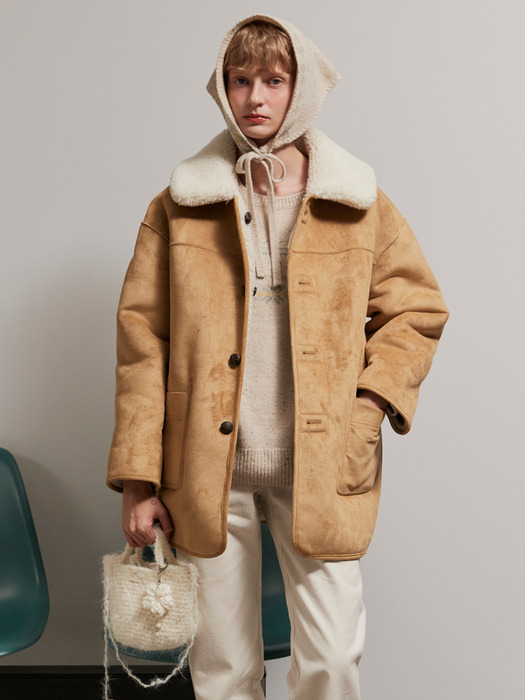 REVERSIBLE SHEARLING HALF COAT_BUTTER BEIGE