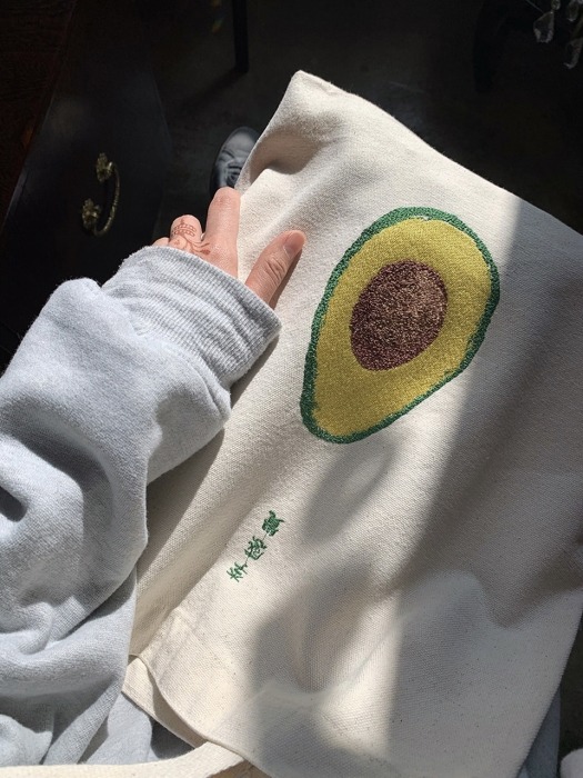 Avocado embroidery eco bag