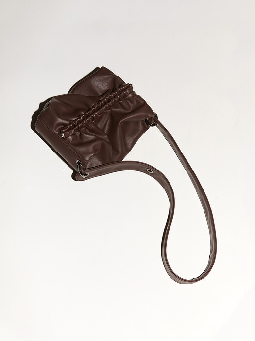 스트랩 번백 S 20 Strap Bun Bag S - Chocolate
