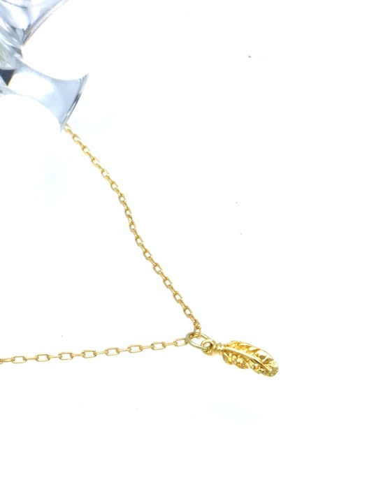 Tiny leaf pendant point Necklace 나뭇잎 팬던트 골드 체인 목걸이