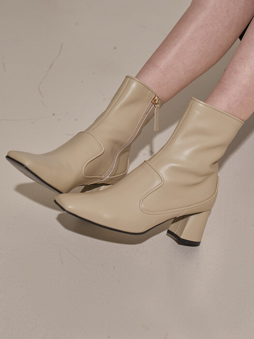 [at SALONDEJU] Square-toe leather boots/ Beige