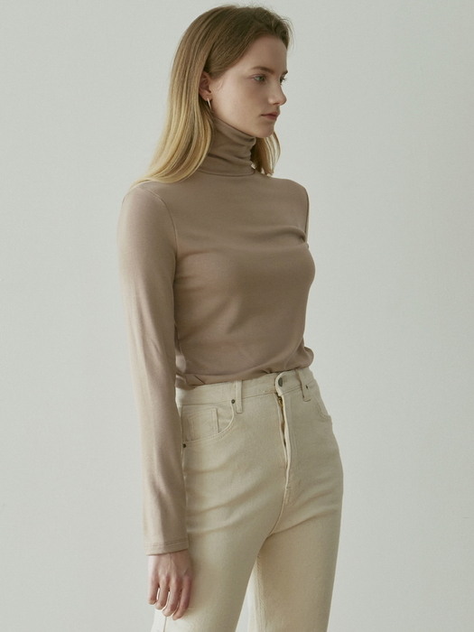 TURTLENECK NAPPING SLEEVE_BROWN