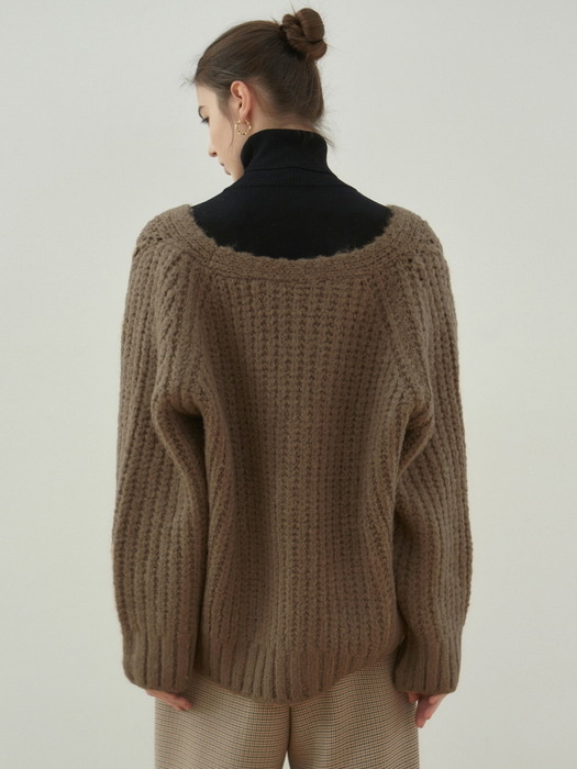 CABLE V KNIT CARDIGAN_MOCHA