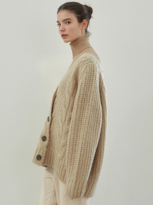 CABLE V KNIT CARDIGAN_MOCHA