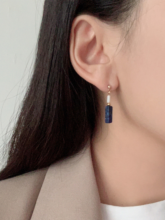 E222_Lapislazuli Earring