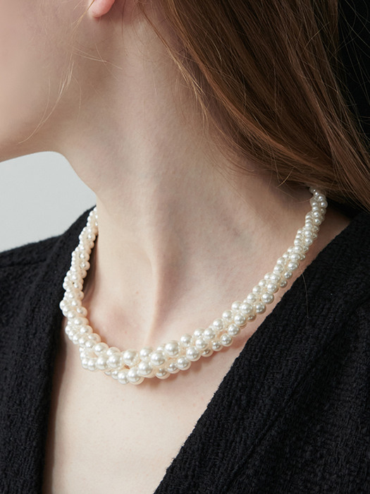 CRH007 Twisted pearl necklace