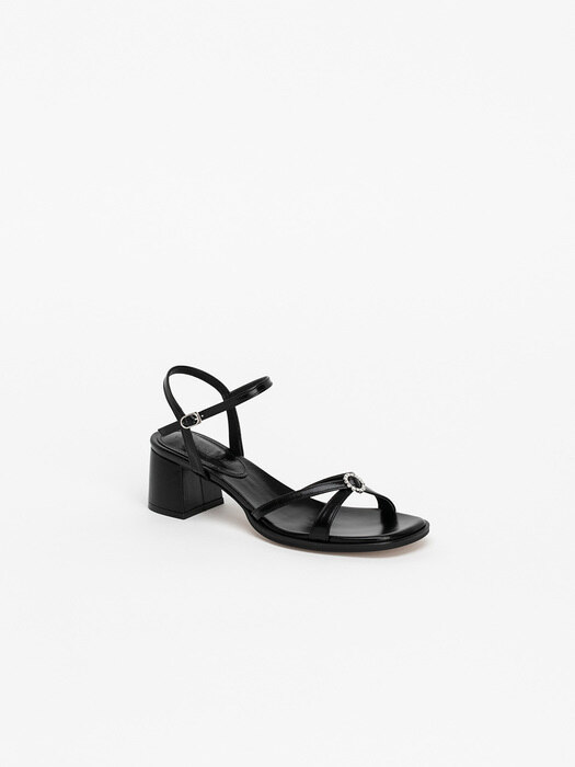 Sylaris Sandals in Textured Black