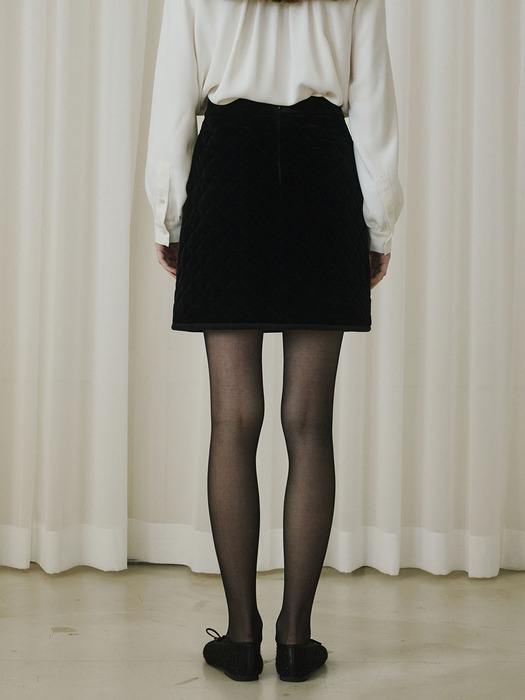 [단독]Velvet Quilting Skirt_Black