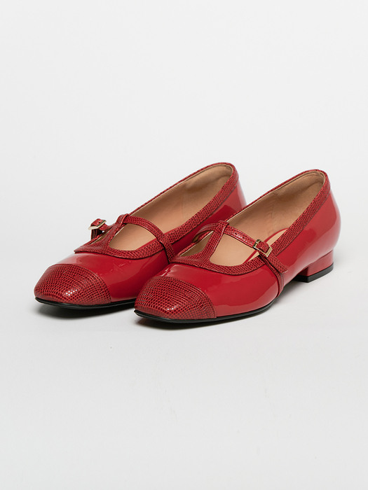 DELIA - Romantic Strap Loafer / Glossy Red