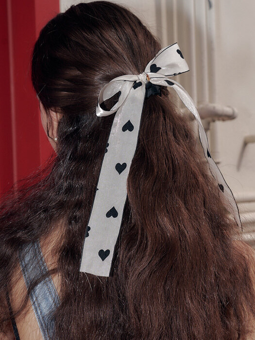 Heart ribbon strap hairband