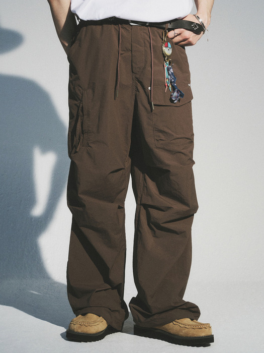 REFINE NYLON PARACHUTE PANTS_BR