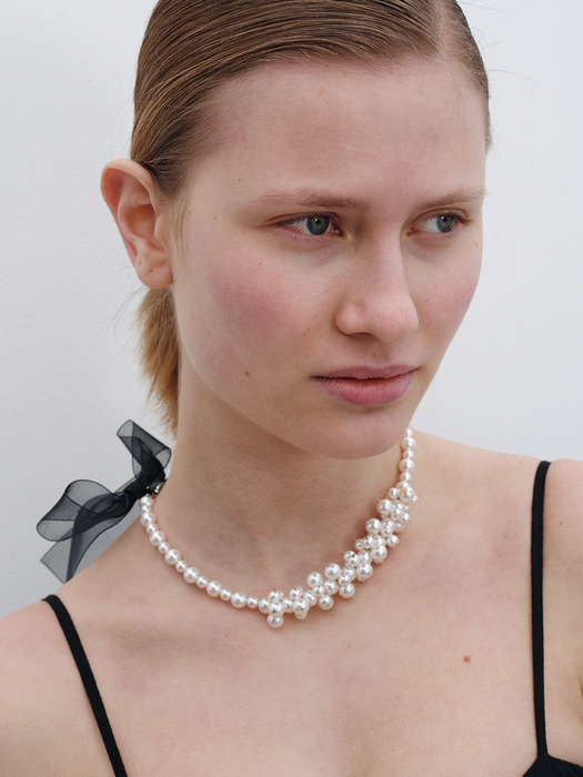 Pearl With Ribbon Necklace
