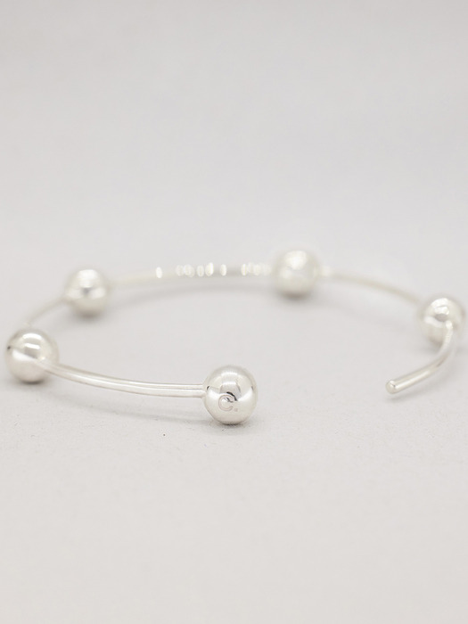 quinetet ball cuff bracelet